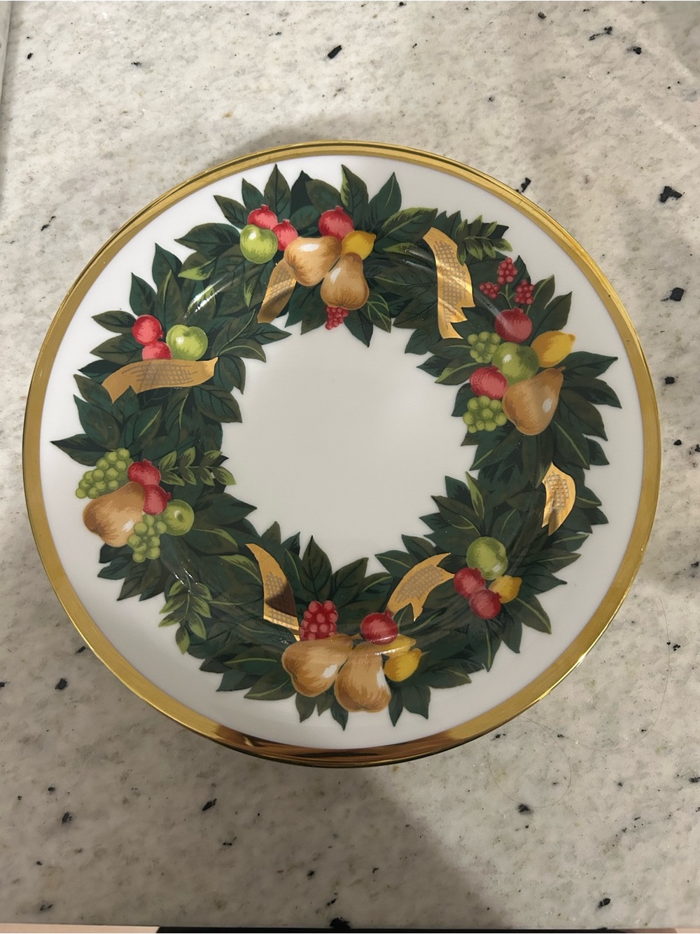 Vintage Royal Gallery "Gold Buffet" Christmas Fruit Wreath